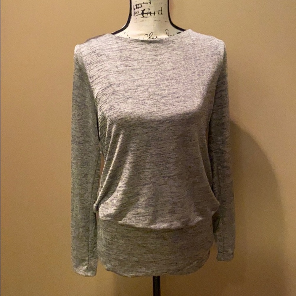 White House Black Market top S‎ NWT